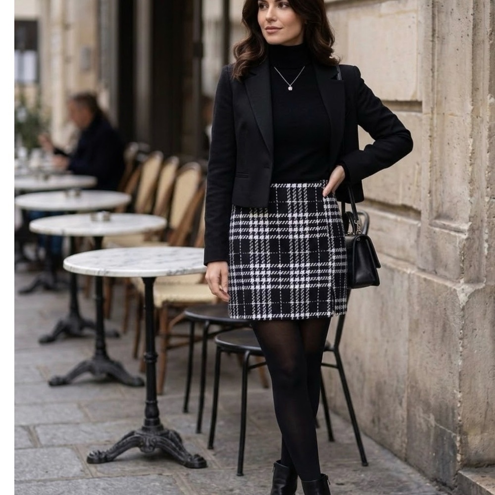 SHEIN Black & White Plaid Mini Skirt